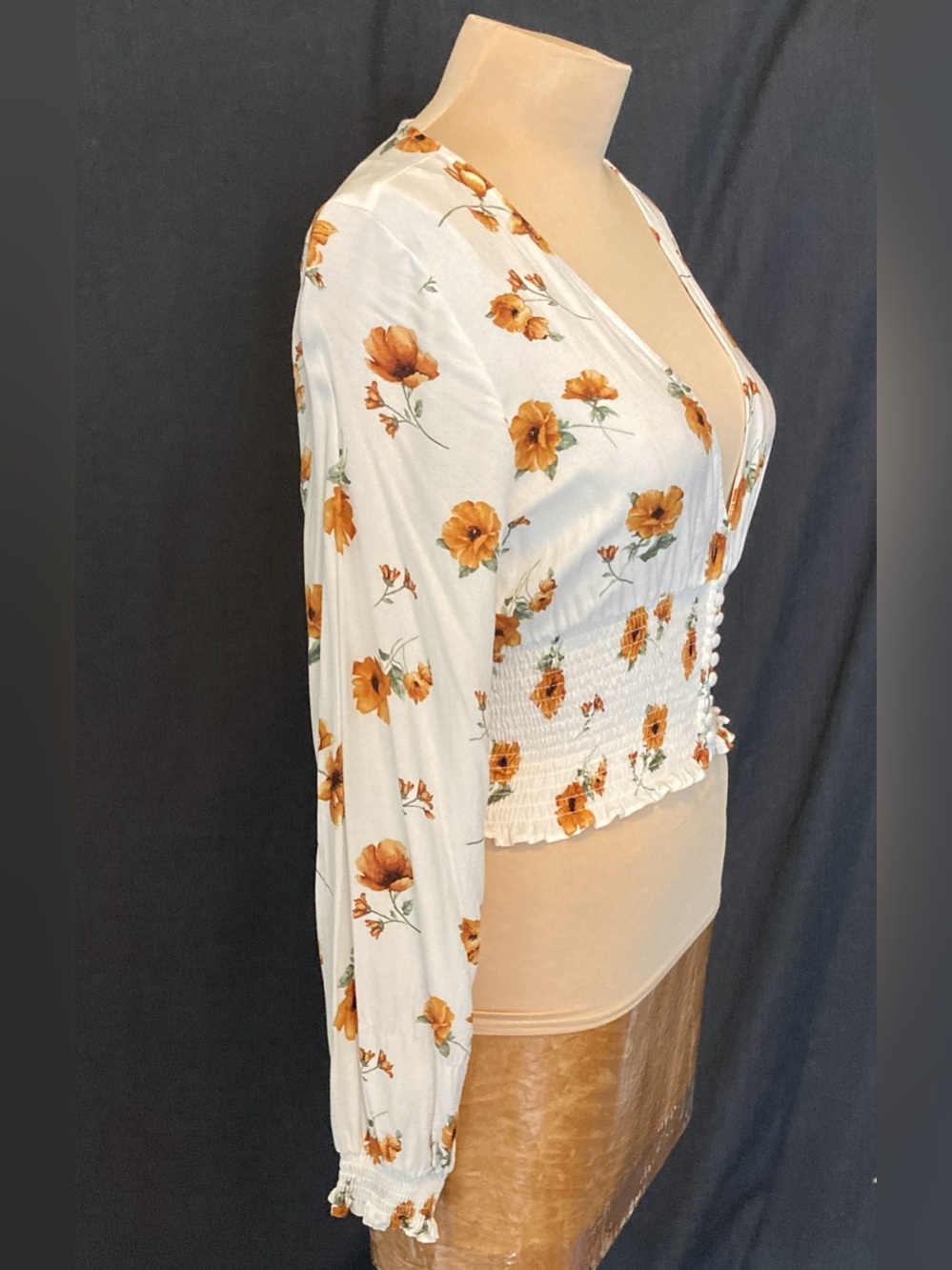 Forever 21 White Floral Smocked Peplum Blouse with Yellow Flowers & Full Sleeves - Picture 4 of 11